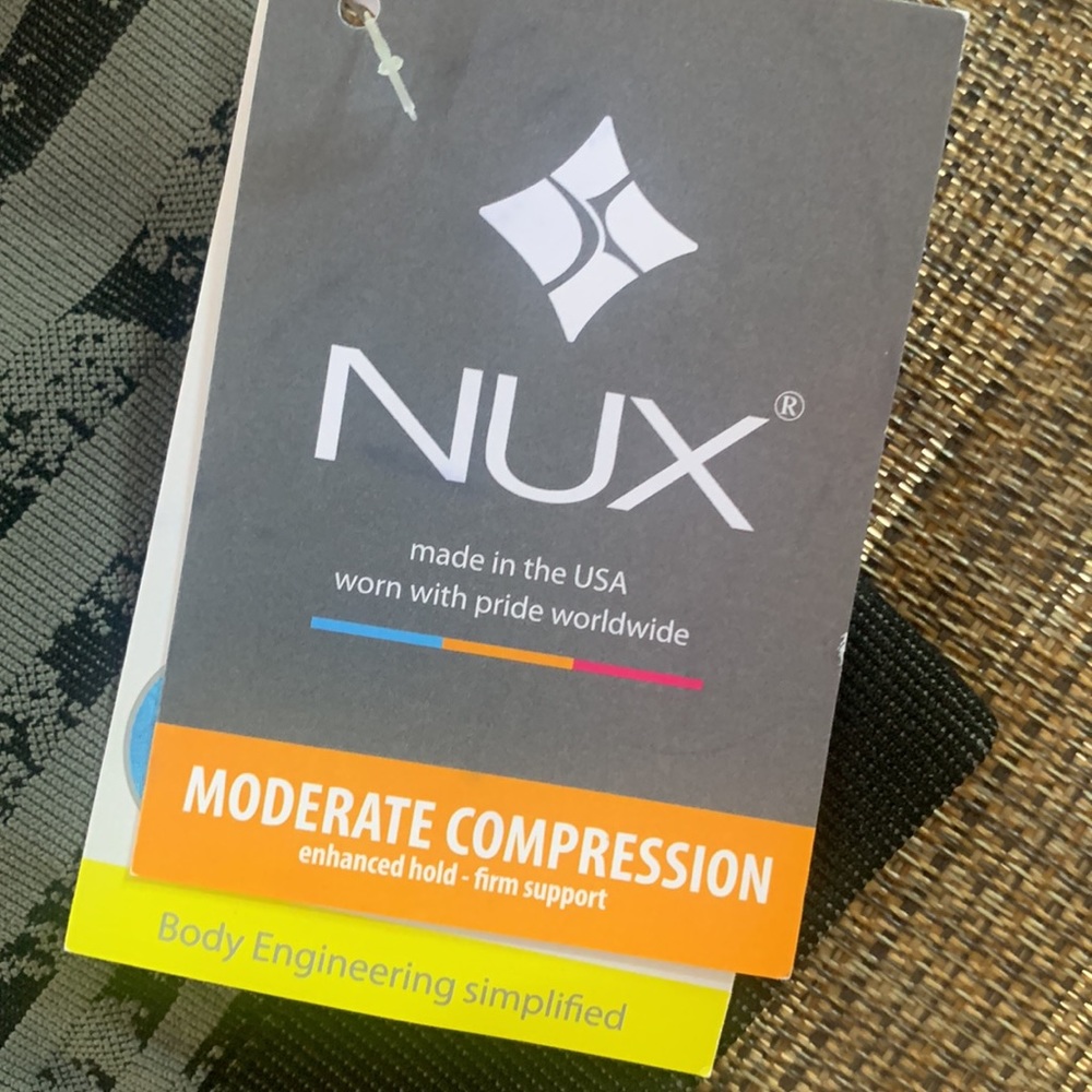 NWT NUX USA Along The Lines Bra color mineral - Picture 5 of 12